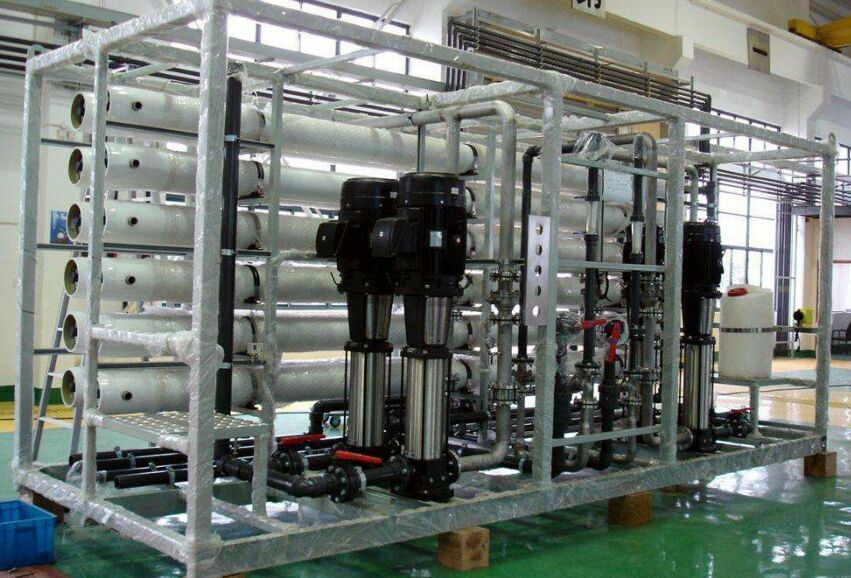 鋰電池行業(yè)用超純水設備工作原理及特點
